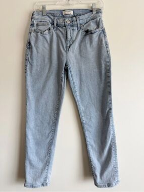 Banana Republic Girlfriend Mid Rise Light Wash Straight Leg Jeans 26/2